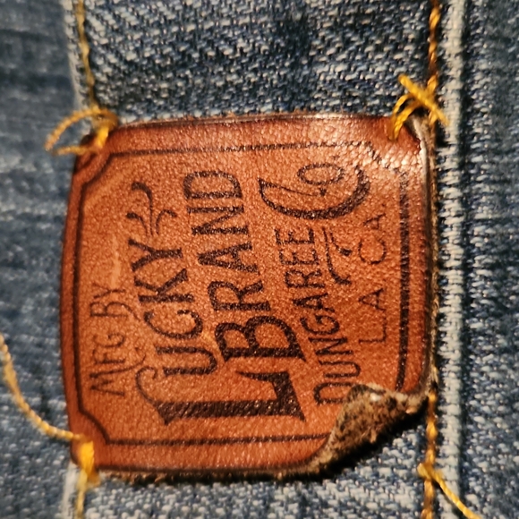 Lucky Brand button fly jeans! - Picture 6 of 10